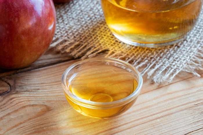 Diluted Apple Cider Vinegar Gettyimages 1043288238
