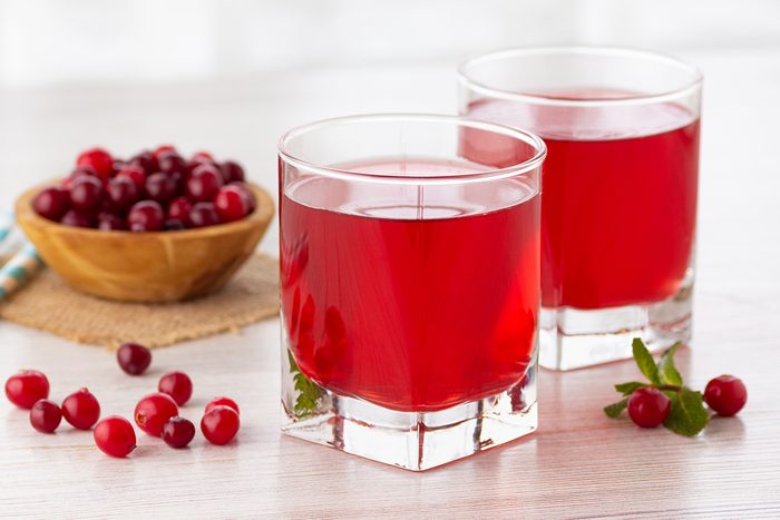 Unsweetened Cranberry Juice Gettyimages 1193255058